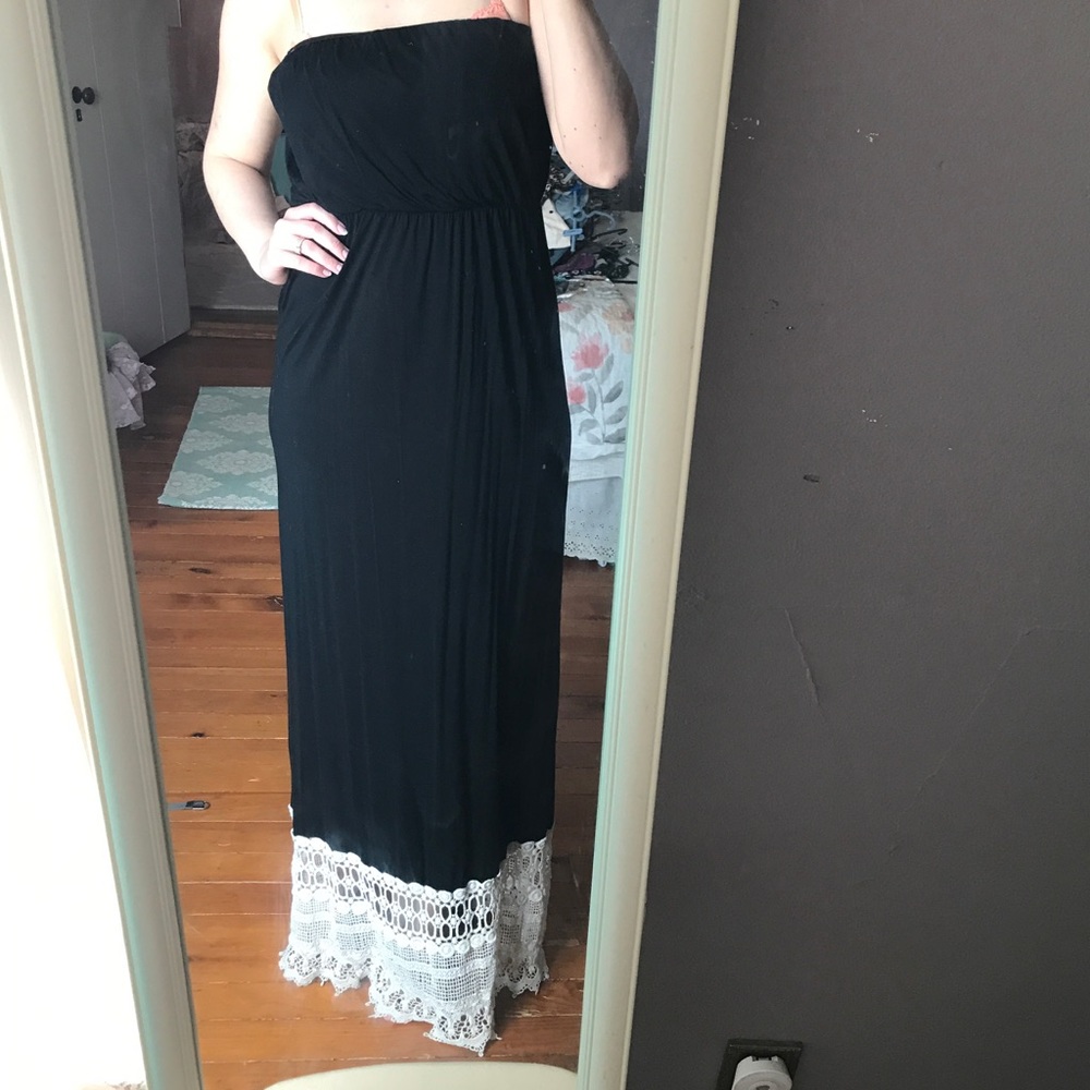 Black strapless dress with crochet lace